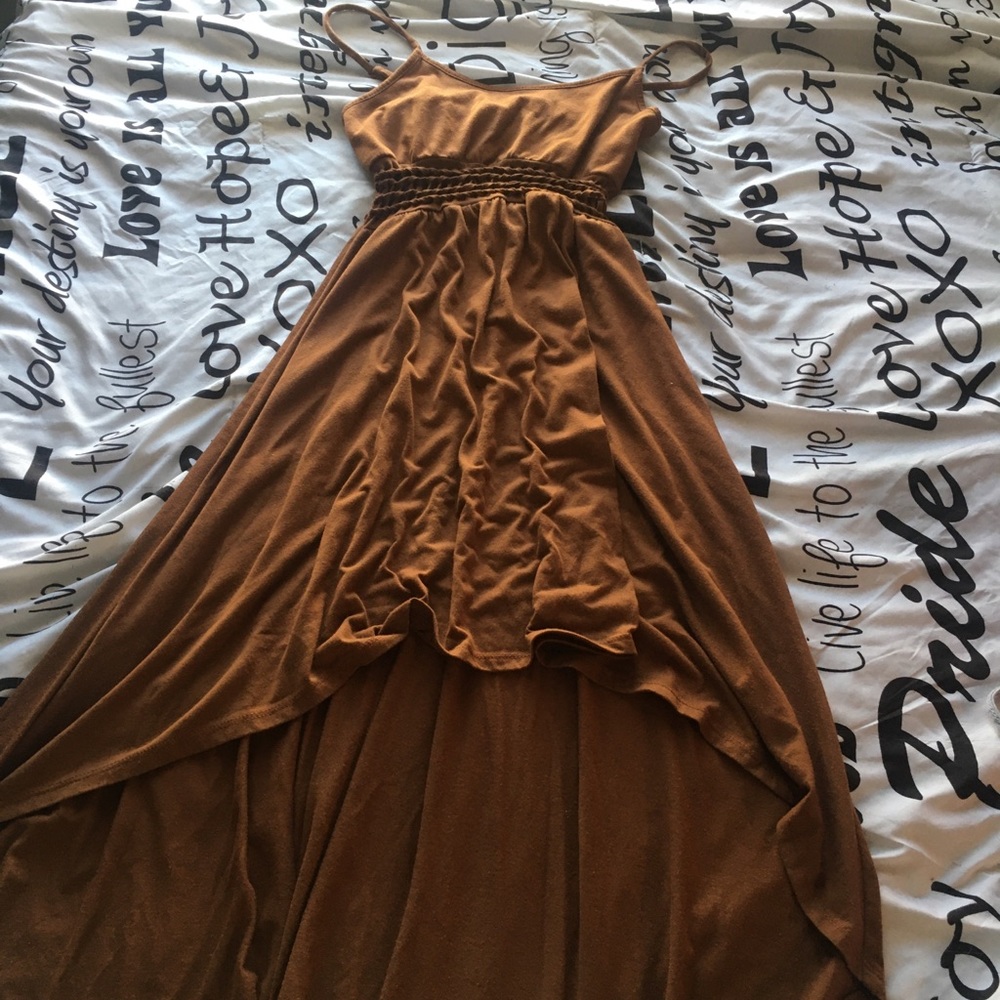 Brown dress